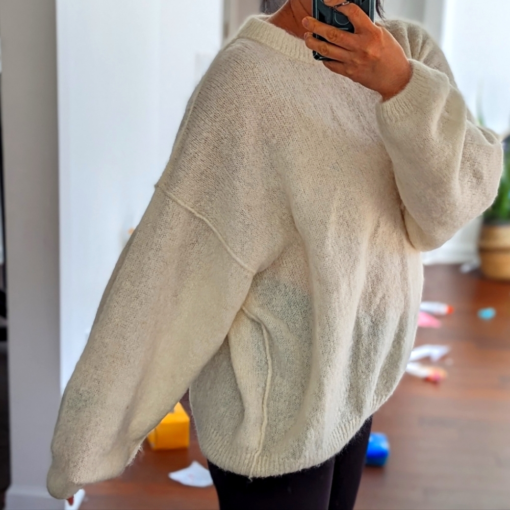 Free people NWOT alpaca sweater